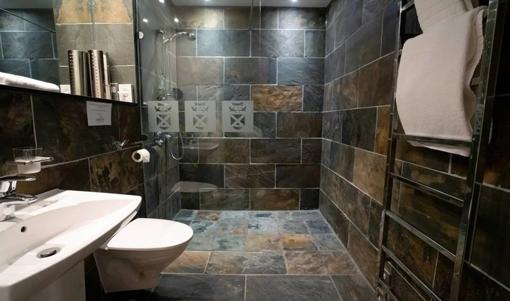 Ardoch bathroom